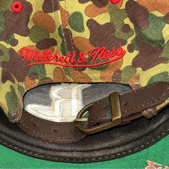 Mitchell & Ness NBA Green Tan Camo Print Rockets Adjustable Fit Cap Streetwear - Picture 6 of 10